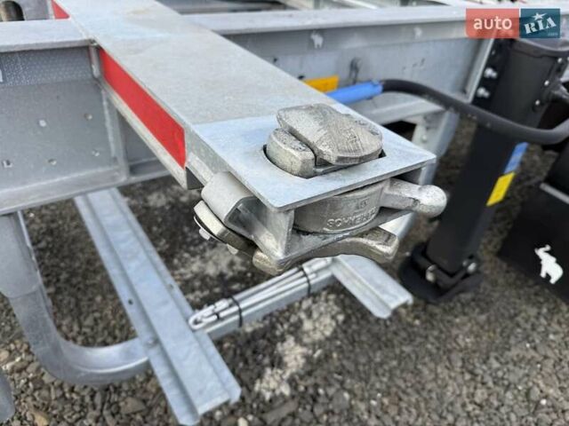 Сірий Шмітц Каргобулл Gotha, об'ємом двигуна 0 л та пробігом 50 тис. км за 12900 $, фото 19 на Automoto.ua