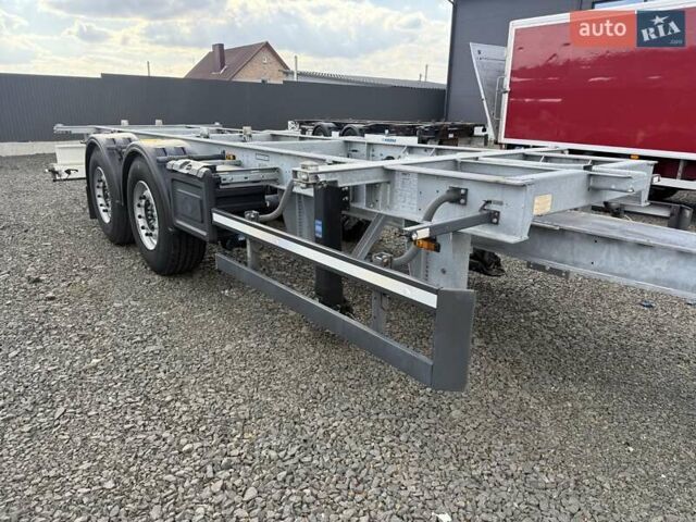 Сірий Шмітц Каргобулл Gotha, об'ємом двигуна 0 л та пробігом 50 тис. км за 12900 $, фото 2 на Automoto.ua