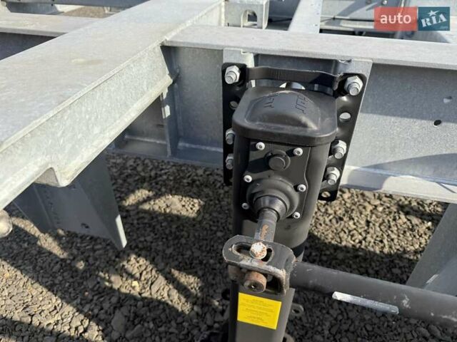 Сірий Шмітц Каргобулл Gotha, об'ємом двигуна 0 л та пробігом 50 тис. км за 12900 $, фото 18 на Automoto.ua