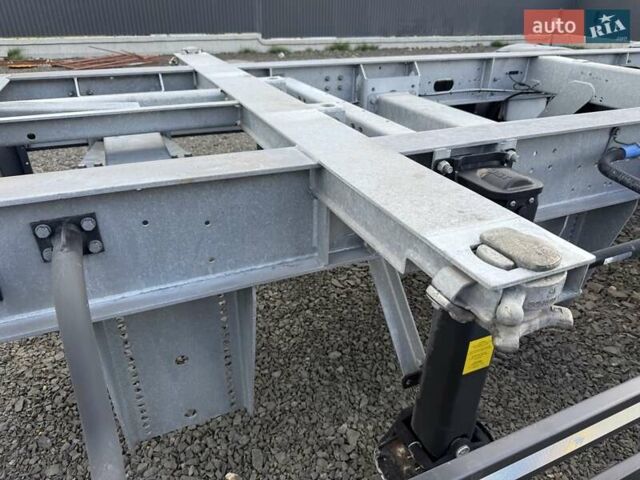 Сірий Шмітц Каргобулл Gotha, об'ємом двигуна 0 л та пробігом 50 тис. км за 12900 $, фото 9 на Automoto.ua