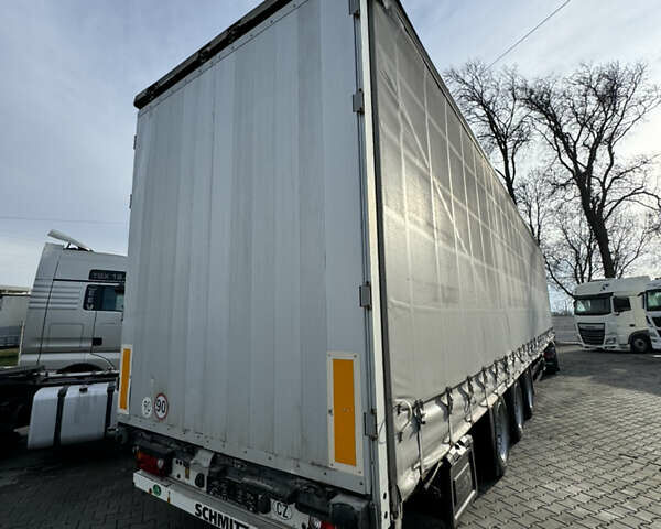 Шмітц Каргобулл Mega, об'ємом двигуна 2.3 л та пробігом 10 тис. км за 7000 $, фото 2 на Automoto.ua