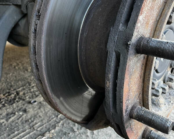 Сірий Шмітц Каргобулл Mega, об'ємом двигуна 1.56 л та пробігом 540 тис. км за 9200 $, фото 14 на Automoto.ua