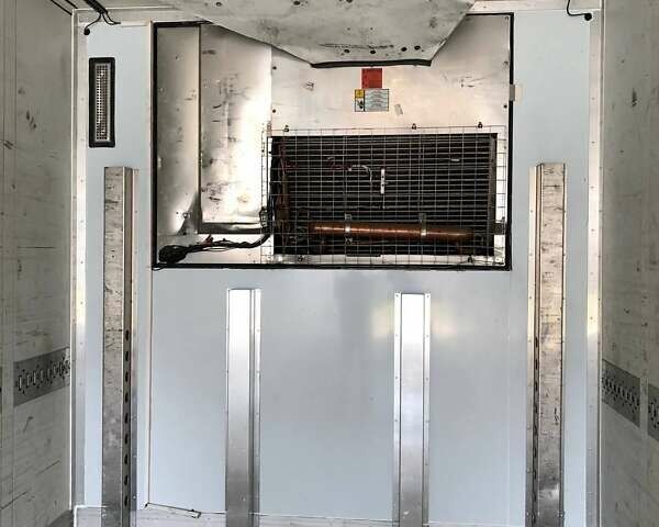 Белый Шмитц Каргобулл S3, объемом двигателя 0 л и пробегом 500 тыс. км за 35000 $, фото 11 на Automoto.ua