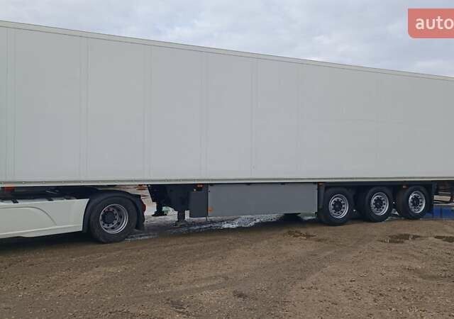 Белый Шмитц Каргобулл SCB S3B, объемом двигателя 0 л и пробегом 300 тыс. км за 27000 $, фото 1 на Automoto.ua