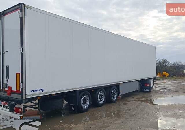 Белый Шмитц Каргобулл SCB S3B, объемом двигателя 0 л и пробегом 300 тыс. км за 27000 $, фото 2 на Automoto.ua