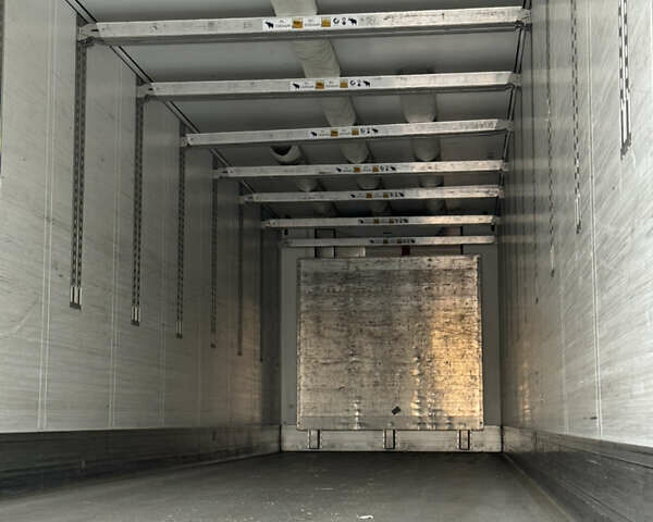 Білий Шмітц Каргобулл SCB S3B, об'ємом двигуна 0 л та пробігом 300 тис. км за 30281 $, фото 25 на Automoto.ua