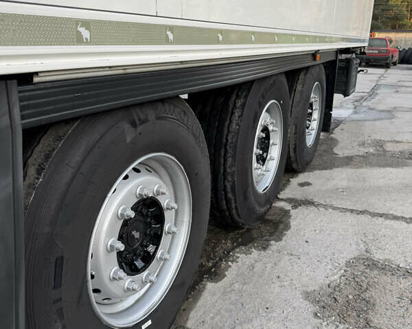 Білий Шмітц Каргобулл SCB S3B, об'ємом двигуна 0 л та пробігом 300 тис. км за 30281 $, фото 11 на Automoto.ua