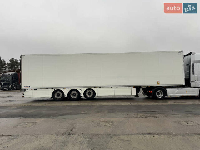 Білий Шмітц Каргобулл SCB S3B, об'ємом двигуна 0 л та пробігом 200 тис. км за 30792 $, фото 6 на Automoto.ua