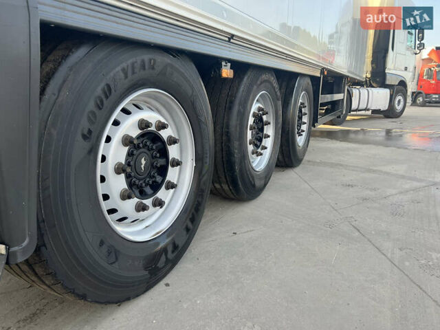 Шмітц Каргобулл SCB S3B, об'ємом двигуна 0 л та пробігом 300 тис. км за 24500 $, фото 4 на Automoto.ua