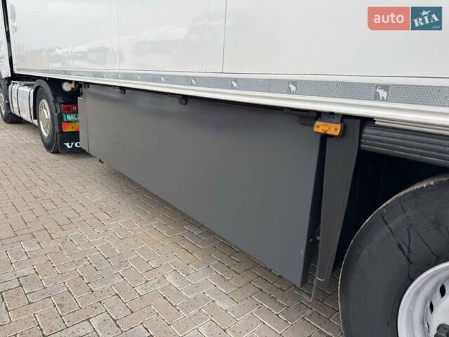 Білий Шмітц Каргобулл SCB S3T, об'ємом двигуна 0 л та пробігом 200 тис. км за 49000 $, фото 24 на Automoto.ua