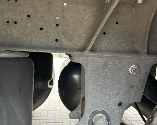 Білий Шмітц Каргобулл SCB S3T, об'ємом двигуна 0 л та пробігом 200 тис. км за 49000 $, фото 25 на Automoto.ua