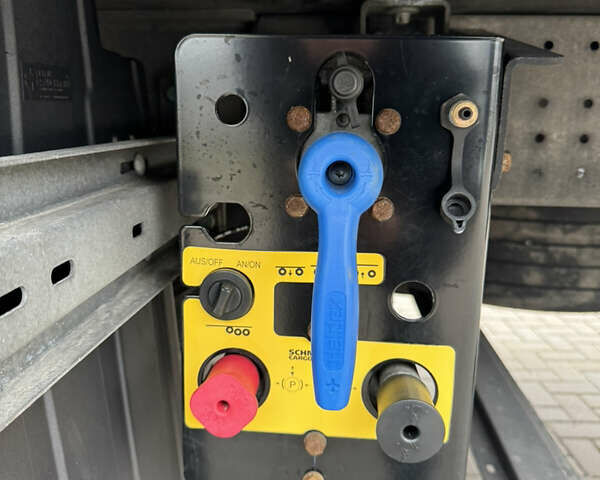 Білий Шмітц Каргобулл SCB S3T, об'ємом двигуна 0 л та пробігом 200 тис. км за 49000 $, фото 26 на Automoto.ua