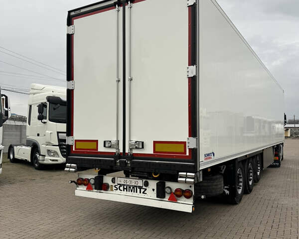 Білий Шмітц Каргобулл SCB S3T, об'ємом двигуна 0 л та пробігом 200 тис. км за 49000 $, фото 32 на Automoto.ua