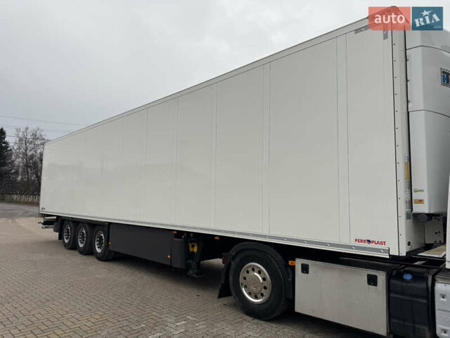 Білий Шмітц Каргобулл SCB S3T, об'ємом двигуна 0 л та пробігом 200 тис. км за 49000 $, фото 19 на Automoto.ua