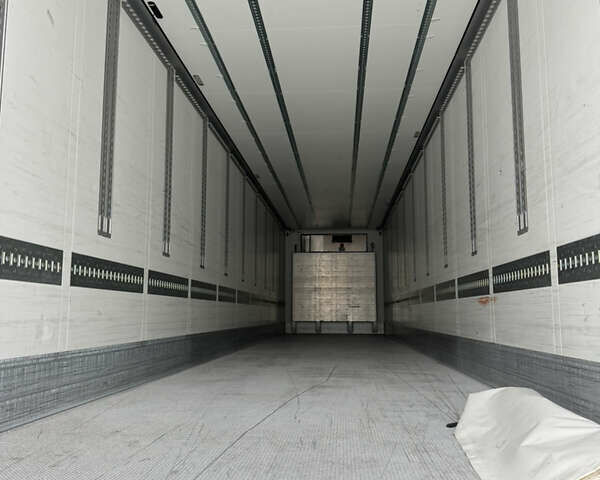 Білий Шмітц Каргобулл SCB S3T, об'ємом двигуна 0 л та пробігом 200 тис. км за 49000 $, фото 18 на Automoto.ua