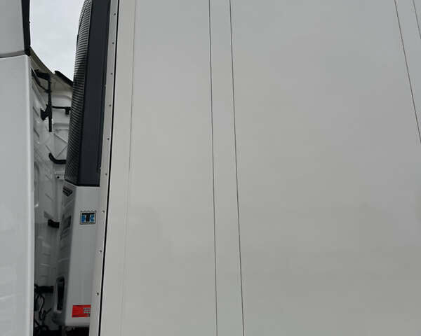 Білий Шмітц Каргобулл SCB S3T, об'ємом двигуна 0 л та пробігом 200 тис. км за 49000 $, фото 23 на Automoto.ua