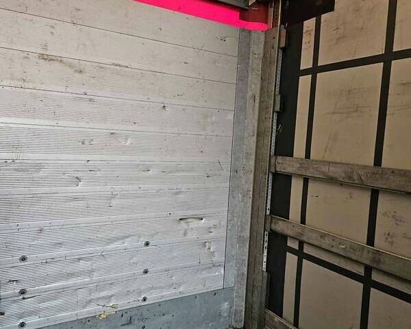 Шмитц Каргобулл SCB S3T, объемом двигателя 0 л и пробегом 300 тыс. км за 14995 $, фото 14 на Automoto.ua