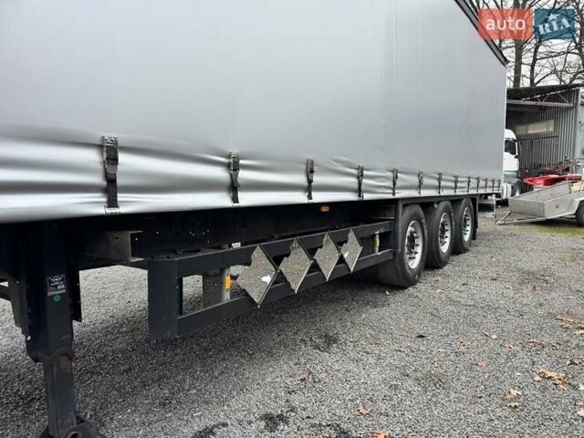 Сірий Шмітц Каргобулл SCB S3T, об'ємом двигуна 0 л та пробігом 555 тис. км за 12900 $, фото 4 на Automoto.ua