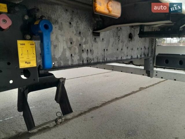 Сірий Шмітц Каргобулл SCB S3T, об'ємом двигуна 0 л та пробігом 333 тис. км за 11500 $, фото 8 на Automoto.ua