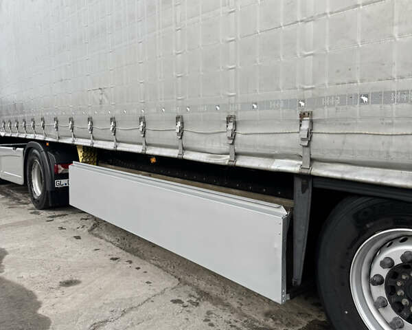 Сірий Шмітц Каргобулл SCB S3T, об'ємом двигуна 0 л та пробігом 300 тис. км за 17901 $, фото 16 на Automoto.ua