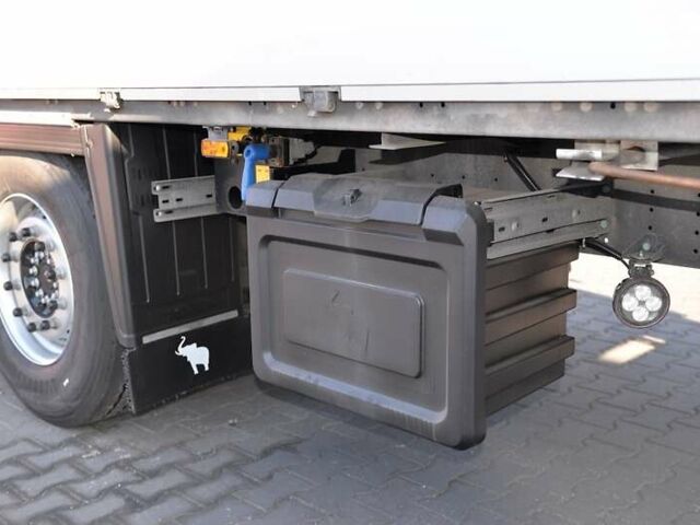 Сірий Шмітц Каргобулл SCB S3T, об'ємом двигуна 0 л та пробігом 115 тис. км за 20500 $, фото 16 на Automoto.ua