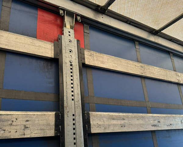 Синий Шмитц Каргобулл SCB S3T, объемом двигателя 0 л и пробегом 400 тыс. км за 13906 $, фото 22 на Automoto.ua
