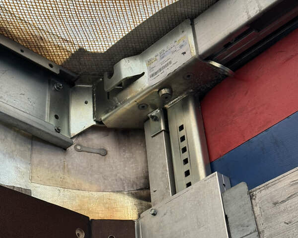 Синий Шмитц Каргобулл SCB S3T, объемом двигателя 0 л и пробегом 400 тыс. км за 13906 $, фото 20 на Automoto.ua