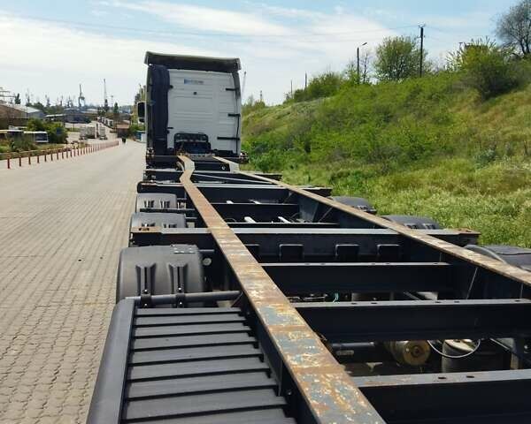 Серый Шмитц Каргобулл SCF, объемом двигателя 0 л и пробегом 0 тыс. км за 7200 $, фото 3 на Automoto.ua