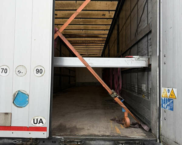 Шмитц Каргобулл Schutz, объемом двигателя 0 л и пробегом 500 тыс. км за 13800 $, фото 11 на Automoto.ua