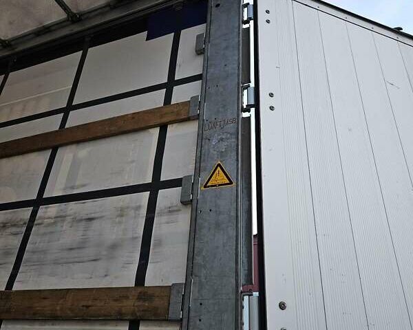 Шмітц Каргобулл SCS, об'ємом двигуна 0 л та пробігом 200 тис. км за 15995 $, фото 21 на Automoto.ua
