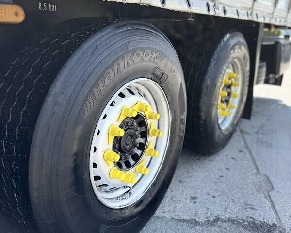 Шмитц Каргобулл SCS 24/L 2005 в Виннице на Automoto.ua Шмитц Каргобулл SCS 24/L, объемом двигателя 0 л и пробегом 100 тыс. км за 9500 $, фото 4 на Automoto.ua