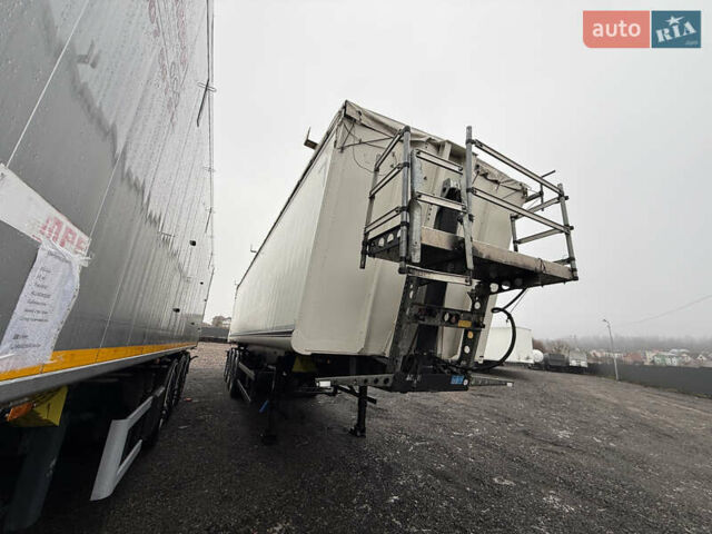 Серый Шмитц Каргобулл SGF S3, объемом двигателя 0 л и пробегом 0 тыс. км за 27999 $, фото 12 на Automoto.ua