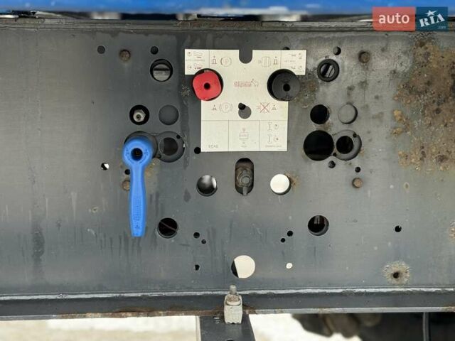 Синий Шмитц Каргобулл SGF S3, объемом двигателя 0 л и пробегом 321 тыс. км за 28854 $, фото 27 на Automoto.ua