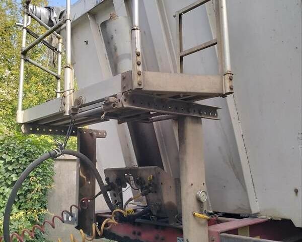 Червоний Шмітц Каргобулл SKI, об'ємом двигуна 0 л та пробігом 70 тис. км за 19500 $, фото 5 на Automoto.ua