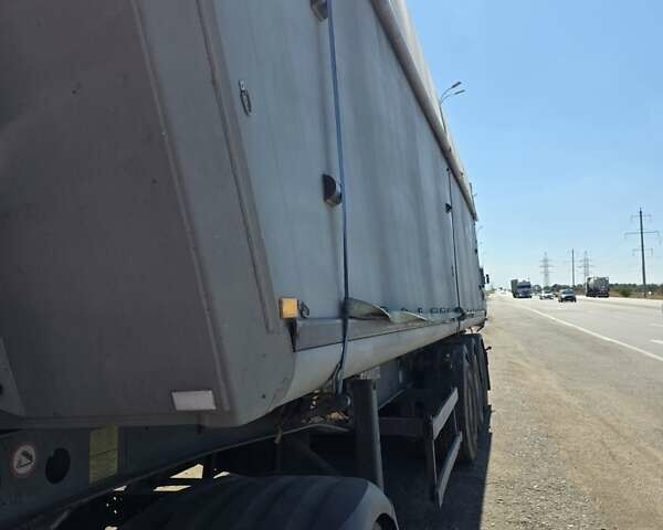 Серый Шмитц Каргобулл SKI, объемом двигателя 0 л и пробегом 15 тыс. км за 15000 $, фото 18 на Automoto.ua