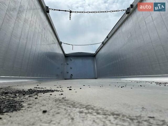 Серый Шмитц Каргобулл SKI, объемом двигателя 0 л и пробегом 0 тыс. км за 32503 $, фото 2 на Automoto.ua