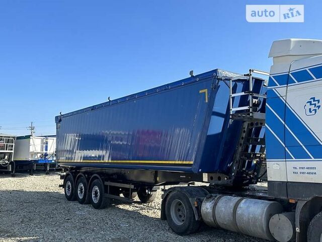 Синий Шмитц Каргобулл SKI, объемом двигателя 0 л и пробегом 777 тыс. км за 35800 $, фото 2 на Automoto.ua