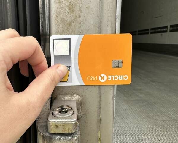 Серый Шмитц Каргобулл SKO, объемом двигателя 0 л и пробегом 0 тыс. км за 29000 $, фото 8 на Automoto.ua