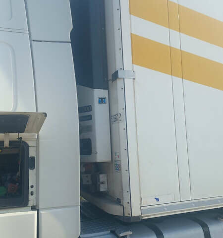 Сірий Шмітц Каргобулл SKO, об'ємом двигуна 0 л та пробігом 111 тис. км за 32500 $, фото 12 на Automoto.ua