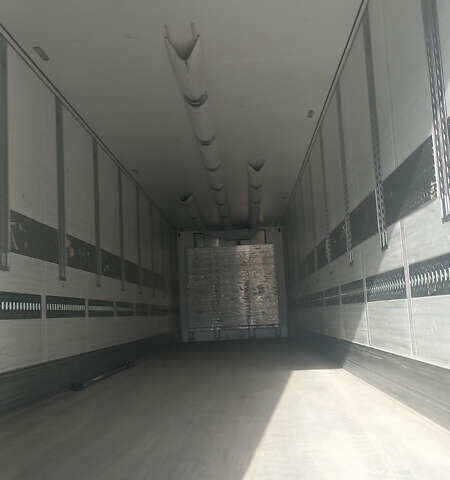 Сірий Шмітц Каргобулл SKO, об'ємом двигуна 0 л та пробігом 111 тис. км за 32500 $, фото 10 на Automoto.ua