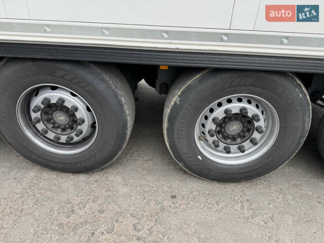Белый Шмитц Каргобулл SKO 24, объемом двигателя 0 л и пробегом 0 тыс. км за 25900 $, фото 2 на Automoto.ua