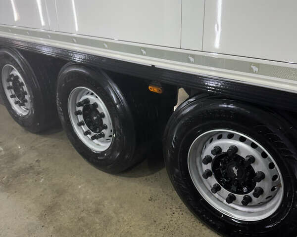 Белый Шмитц Каргобулл SKO 24, объемом двигателя 0 л и пробегом 0 тыс. км за 25900 $, фото 8 на Automoto.ua