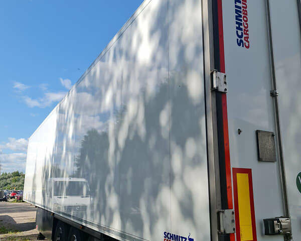 Белый Шмитц Каргобулл SKO 24, объемом двигателя 0 л и пробегом 0 тыс. км за 49893 $, фото 5 на Automoto.ua