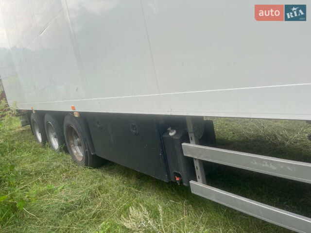 Белый Шмитц Каргобулл SKO 24, объемом двигателя 0 л и пробегом 0 тыс. км за 8800 $, фото 1 на Automoto.ua