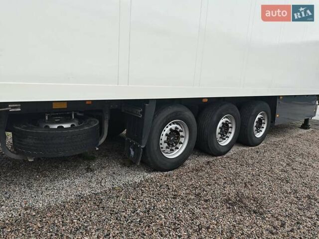 Белый Шмитц Каргобулл SKO 24, объемом двигателя 0 л и пробегом 500 тыс. км за 20500 $, фото 2 на Automoto.ua