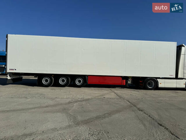 Білий Шмітц Каргобулл SKO 24, об'ємом двигуна 0 л та пробігом 300 тис. км за 16631 $, фото 5 на Automoto.ua