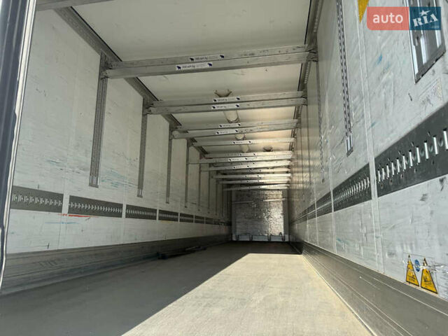 Белый Шмитц Каргобулл SKO 24, объемом двигателя 0 л и пробегом 0 тыс. км за 19895 $, фото 43 на Automoto.ua