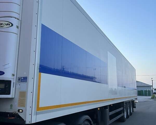Белый Шмитц Каргобулл SKO 24, объемом двигателя 0 л и пробегом 600 тыс. км за 15500 $, фото 1 на Automoto.ua