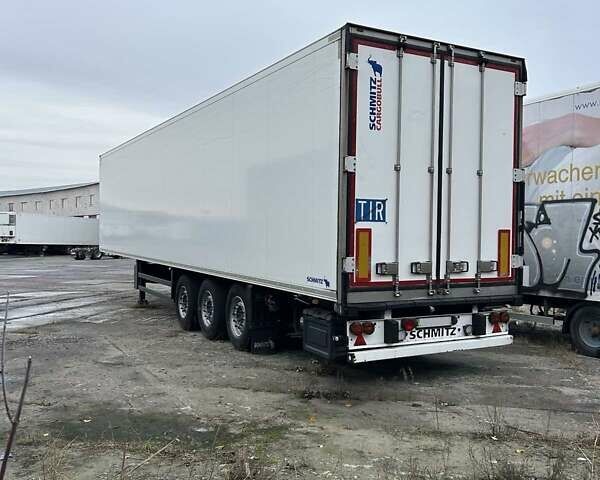 Белый Шмитц Каргобулл SKO 24, объемом двигателя 0 л и пробегом 350 тыс. км за 18000 $, фото 2 на Automoto.ua