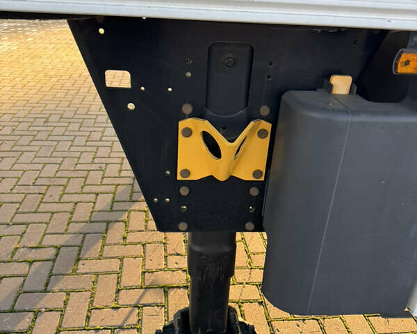 Белый Шмитц Каргобулл SKO 24, объемом двигателя 0 л и пробегом 200 тыс. км за 34900 $, фото 18 на Automoto.ua